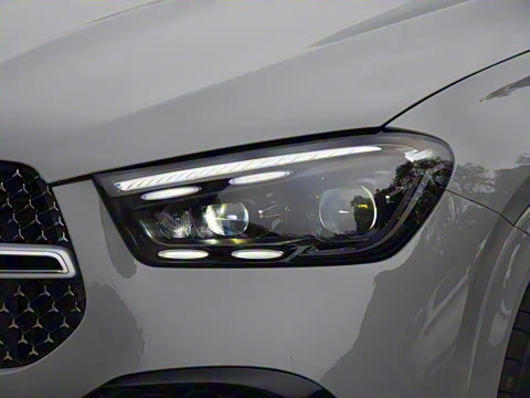 2025�� GLE 450 4MATIC ������