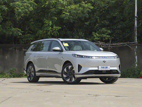 2025�� 210Ultra�Ǽݰ� 6��