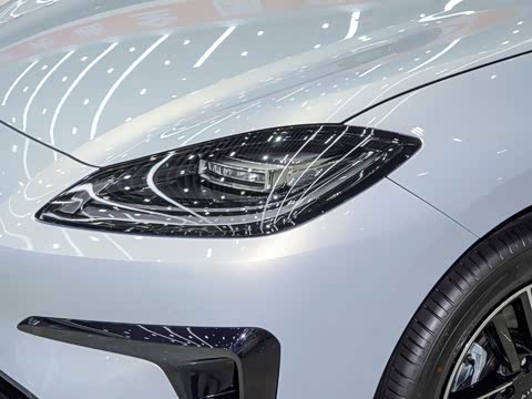 2025�� 650 ������