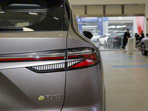 2023�� eRX5 ����������