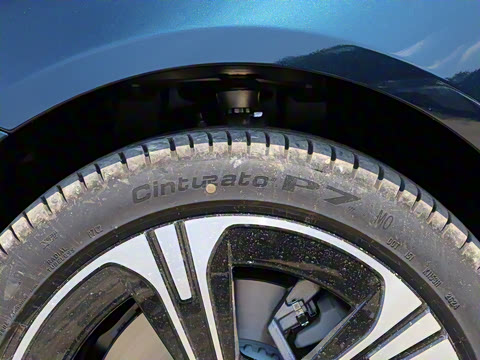 2025�� C 260 L 4MATIC �˶���