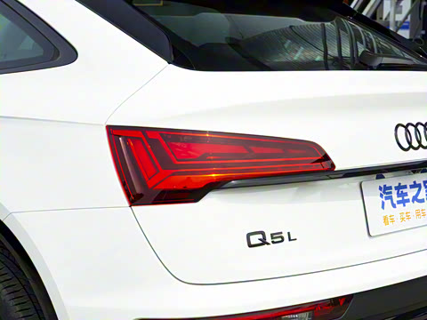 2025�� quattro 45�����ذ� 40 TFSI ������