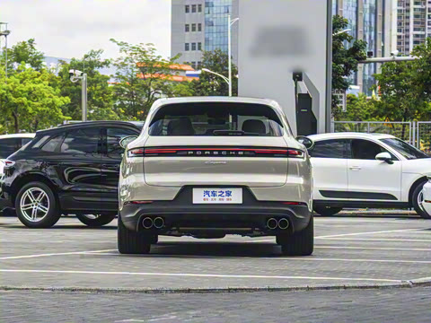 2025�� Cayenne 3.0T ���ΰ�