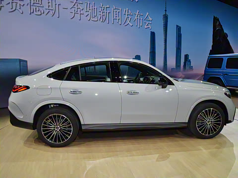 2025�� GLC 300 4MATIC ����SUV