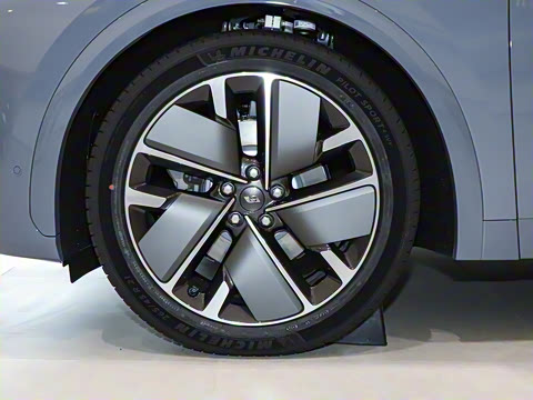 2025�� Ultra ���ܻ��°�