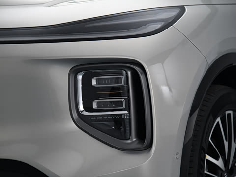 2025�� 215�����콢PLUS