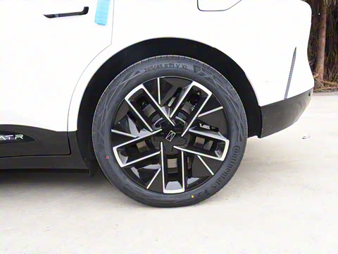 2025�� Ultra ���������