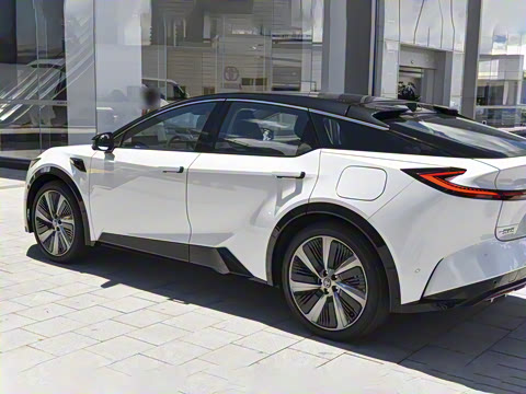 2025�� 630 MAX���а�