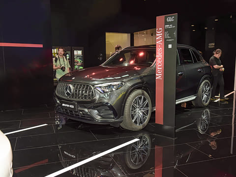 2024�� AMG GLC 43 4MATIC