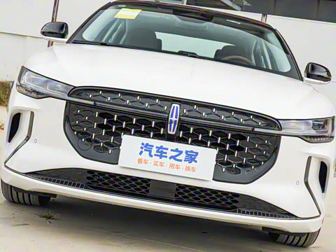 2025�� 2.0T ���л춯��
