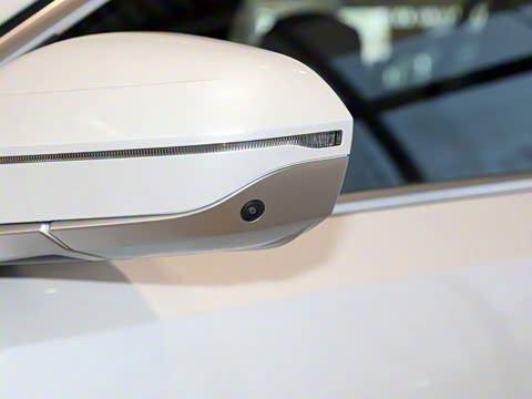 2025�� 530Li ������ M�˶���װ