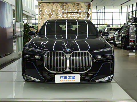 2023�� 740Li ������ M�˶���װ