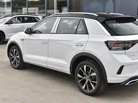 2025�� �Ŀ� 300TSI DSG�����ǹ��