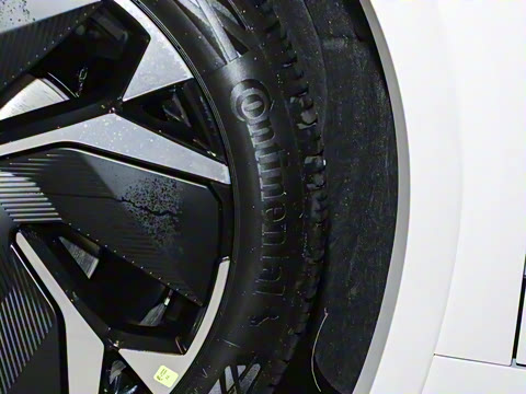 2025 2.0T EcoBoost E 춯 ˶ ST-Line