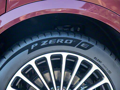 2025�� ���� Ultra�� 53.4kWh 5����