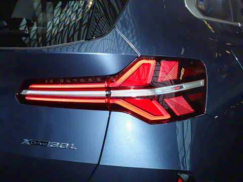 2025�� xDrive30L ������ M�˶���װ