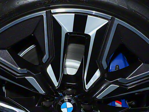 2025�� xDrive30L ������ M�˶���װ