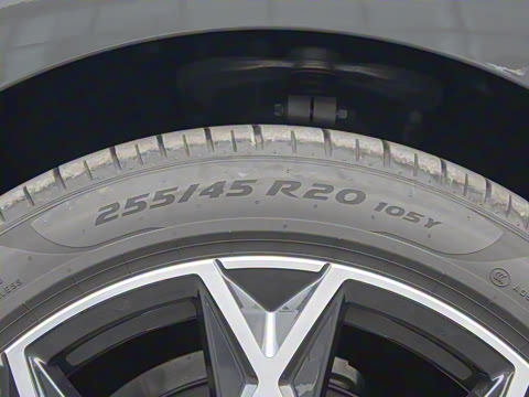 2023�� 735Li ������װ