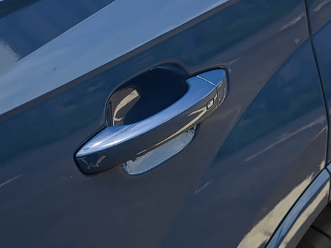 2024�� 45 TFSI quattro S line�˶���