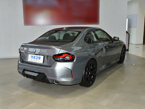 2025�� 225i M�˶���ҹ��װ