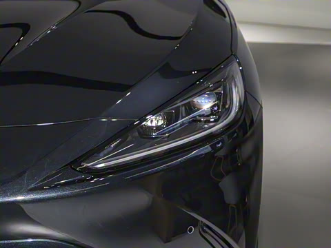 2025�� 735MAX 160kW