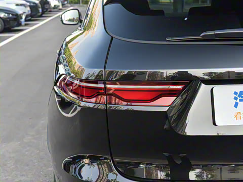 2025�� P400 SPORT