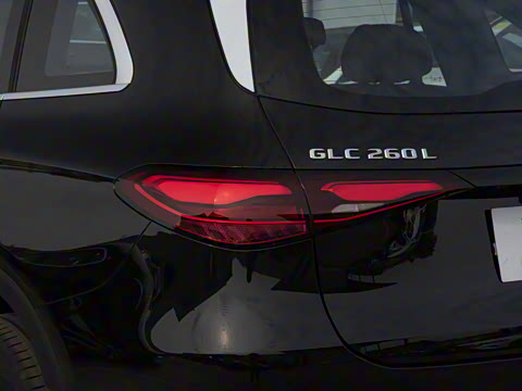 2025�� GLC 260 L 4MATIC ������