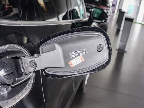 2025�� Cayenne 3.0T