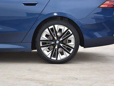 2024�� 530Li ������ ������װ