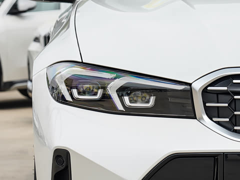 2025�� 325i M�˶���װ