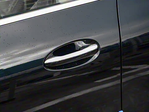 2025�� GLC 300 L 4MATIC ������ 5��