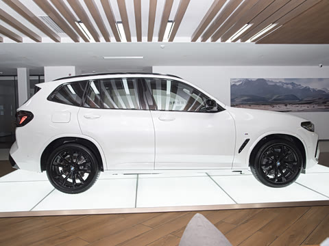 2023�� �Ŀ� xDrive30i ������ M��ҹ��װ