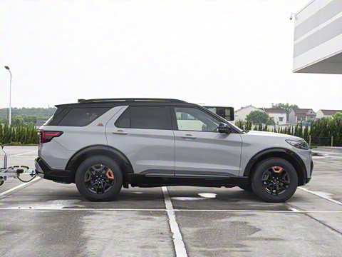 2024�� 2.3T EcoBoost �����۷�� 7��