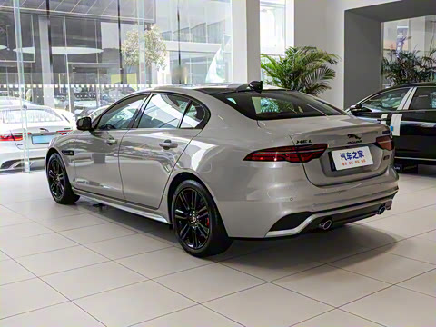 2025�� 2.0T 250PS R-DYNAMIC 90�����ذ�