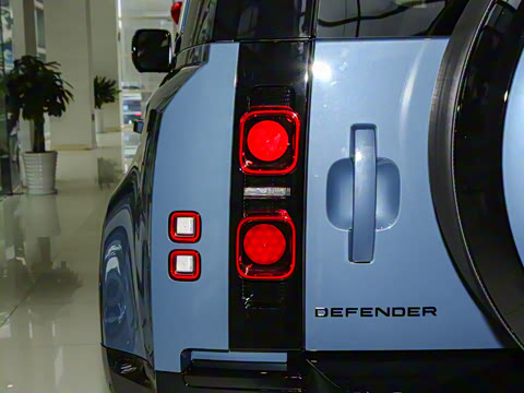 2025 110 3.0T P400 X-Dynamic HSE