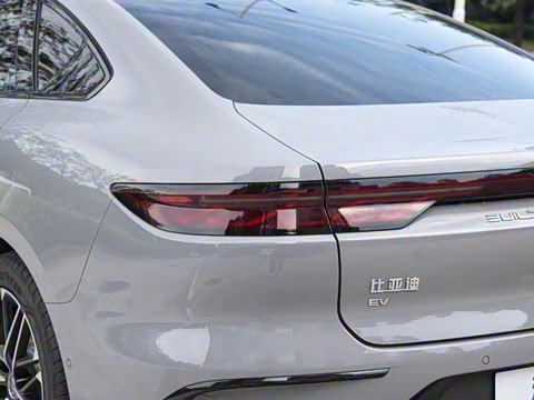 2025�� EV 605KM�����