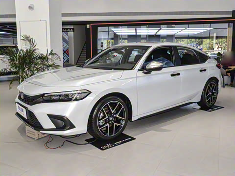 2023�� HATCHBACK 2.0L e:HEV ���ذ�