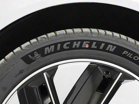 2025�� 636Ultra����� 5��