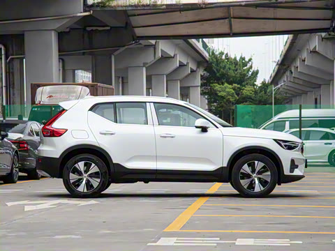 2025�� B3 ��Զ������