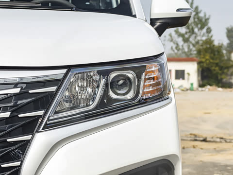 2025�� 1.6L ���������� 7��