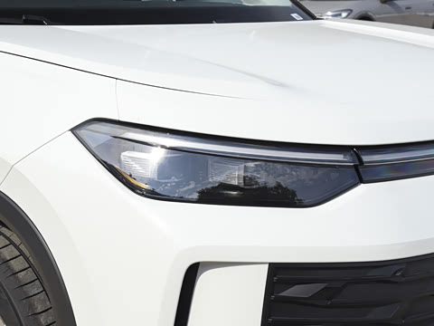 2025�� ̽��L 300TSI ������Ӣ