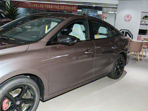 2022�� 1.5T Trophy�˶�������