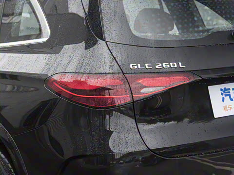 2025�� GLC 260 L 4MATIC ������