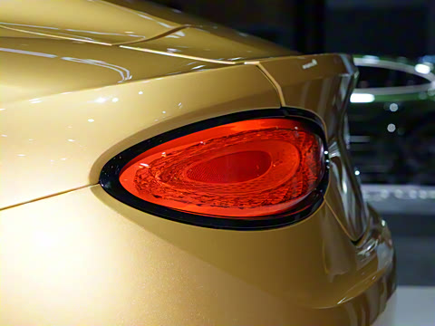 2024�� GT V8 Edition 8