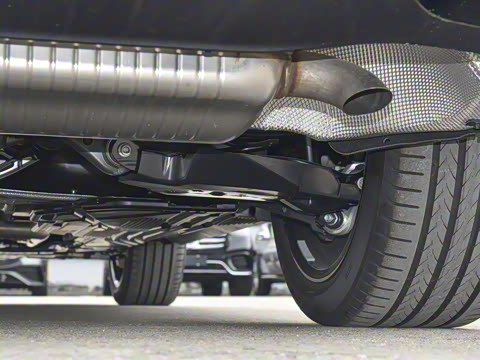 2025�� �Ŀ� GLC 300 4MATIC ����SUV