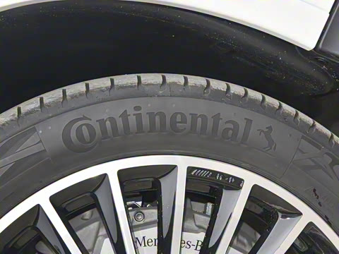 2025�� �Ŀ� GLC 300 4MATIC ����SUV