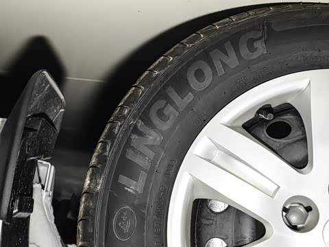 2024�� 2.0L �ֶ�������CNG 7��