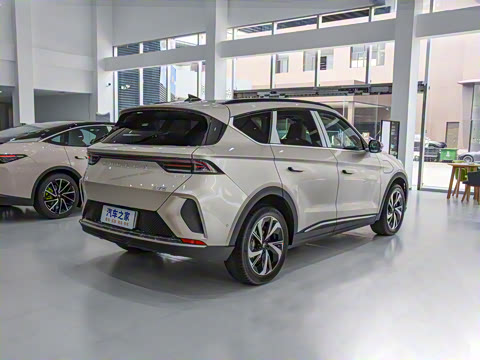 2025�� 688MAX 175kW