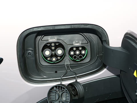 2024��  401KM ������