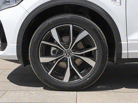 2025�� �Ŀ� 300TSI DSG���������